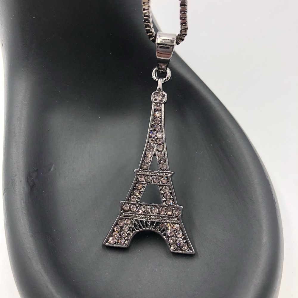 Eiffel Tower Statement Necklace NWT - Picture 2 of 3